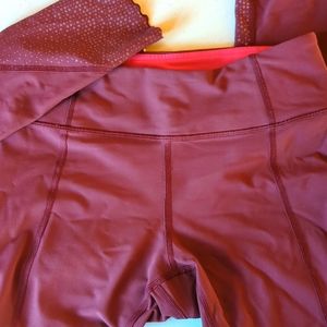 Lululemon leggings reflective bottoms